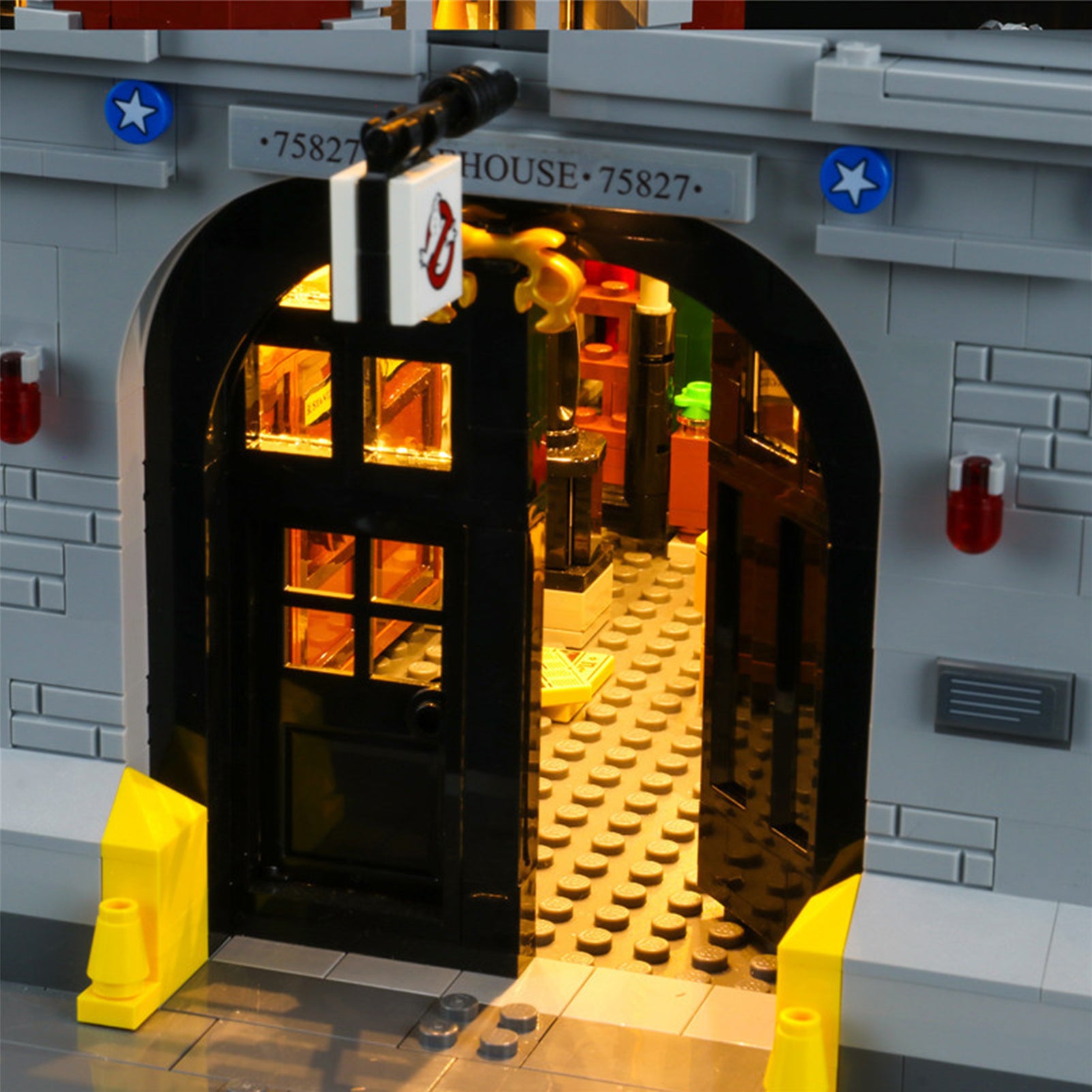 Light kit for Lego Ghostbusters 75827 Firehouse Headquarters